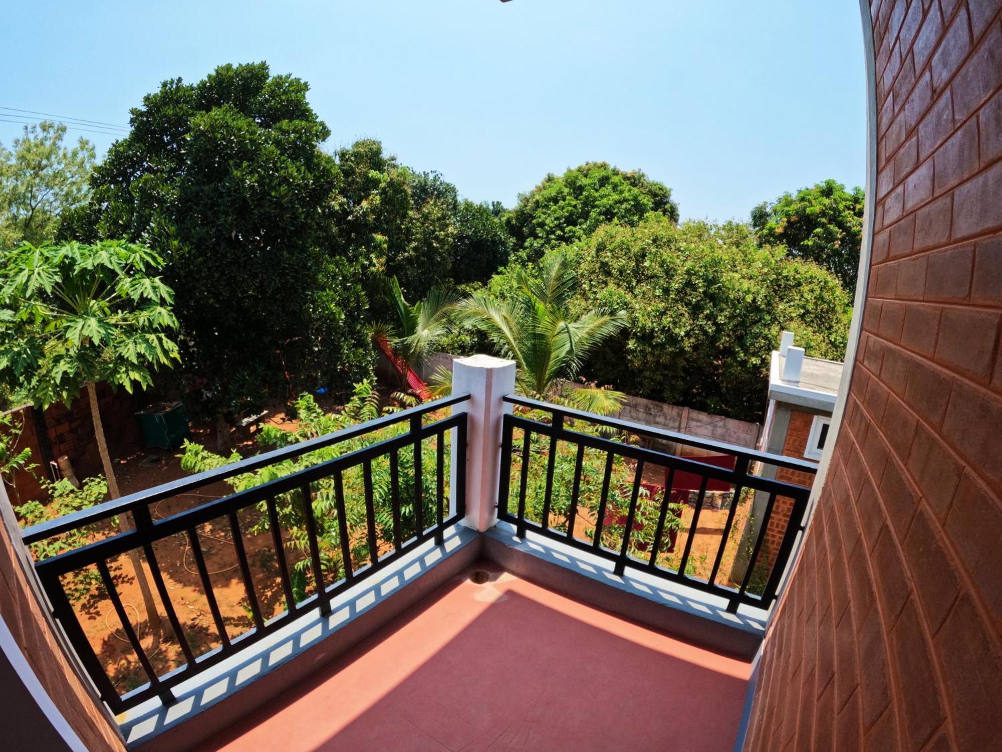 Wow Farm House Auroville Exterior photo